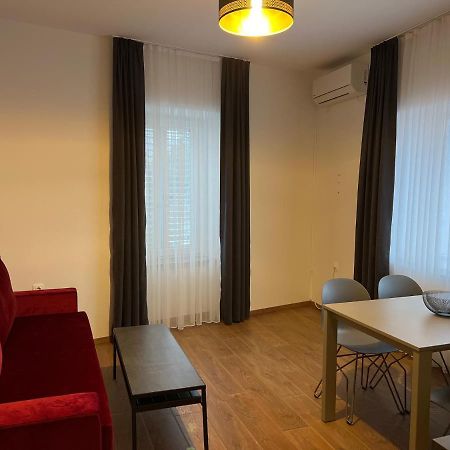 Nadija Apartmani 波雷奇 外观 照片